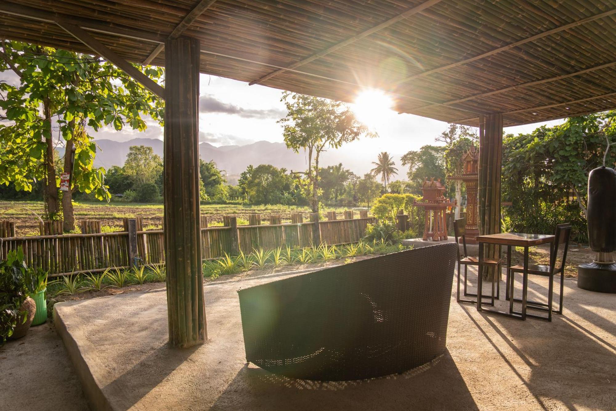 Butterfly Hostel, Pai Buitenkant foto