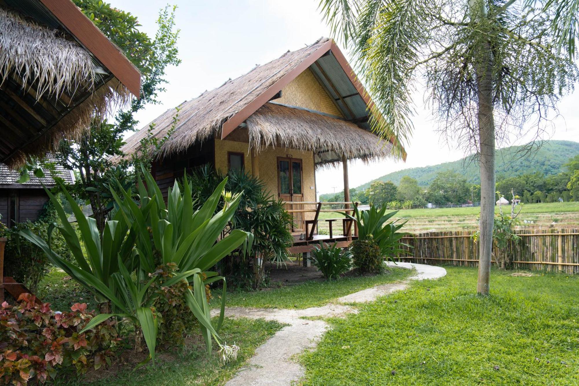 Butterfly Hostel, Pai Buitenkant foto