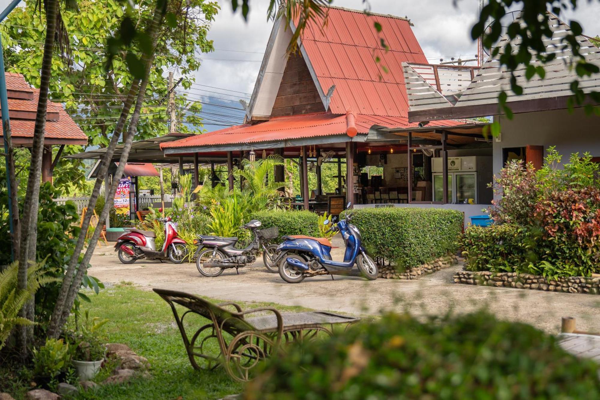 Butterfly Hostel, Pai Buitenkant foto
